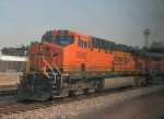 BNSF 5882